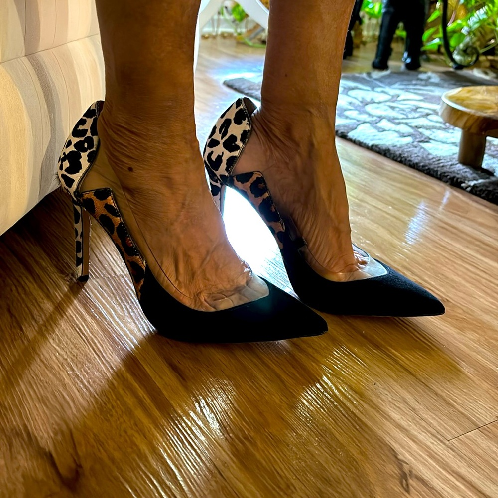 Animal print pumps